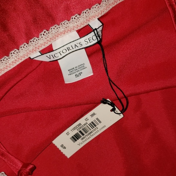 Victoria's Secret Lingerie Red Lace NWT Small - Picture 5 of 5